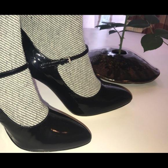 Black and white patent leather bootie - Picture 4 of 8